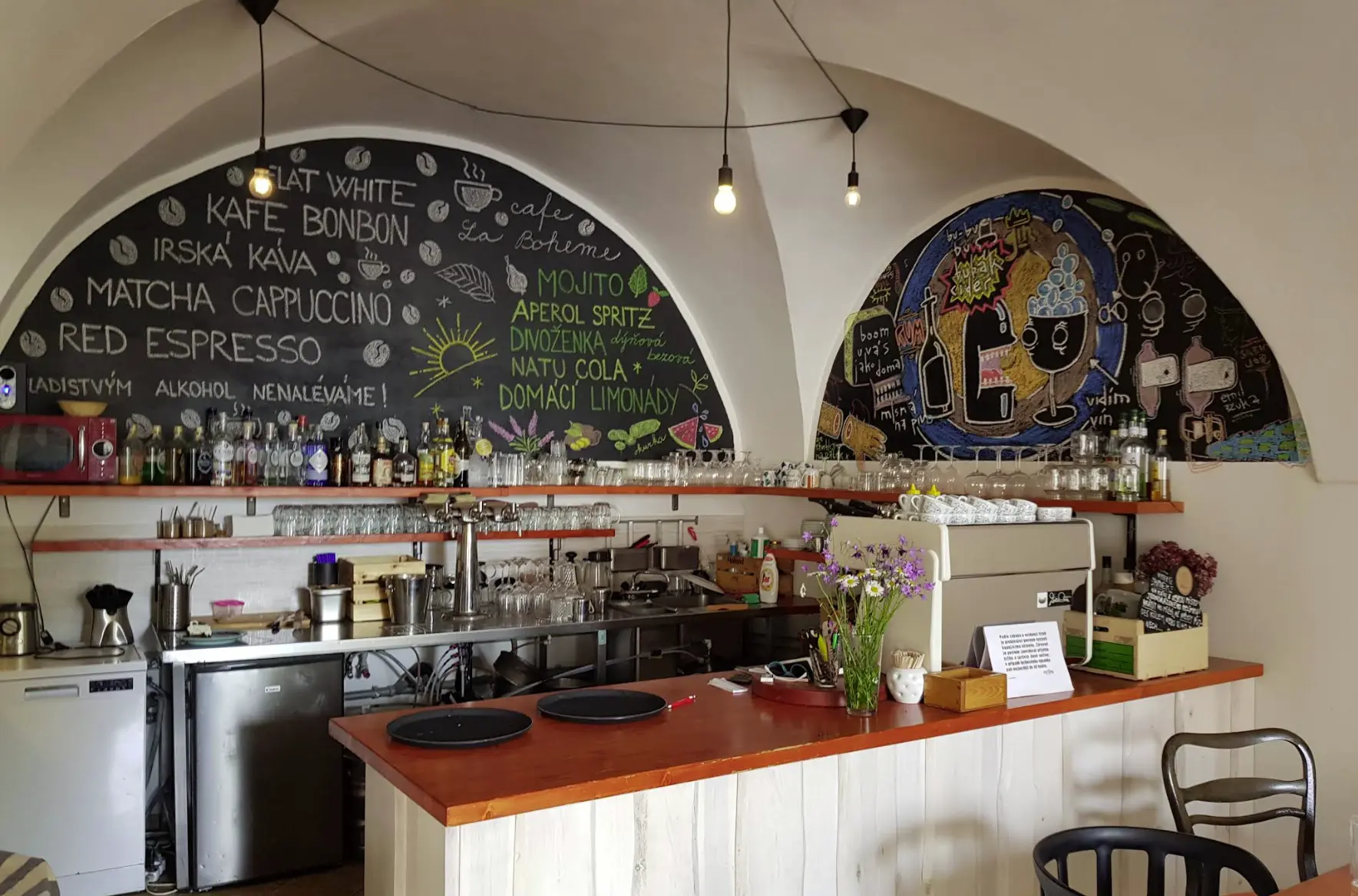 Kavárna U Vás - bar